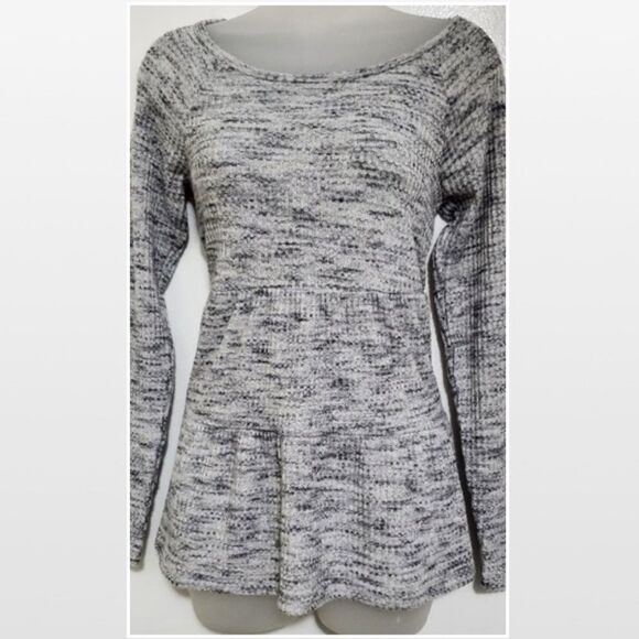 New Gray Babydoll Plus 1X Sweater - Picture 3 of 14